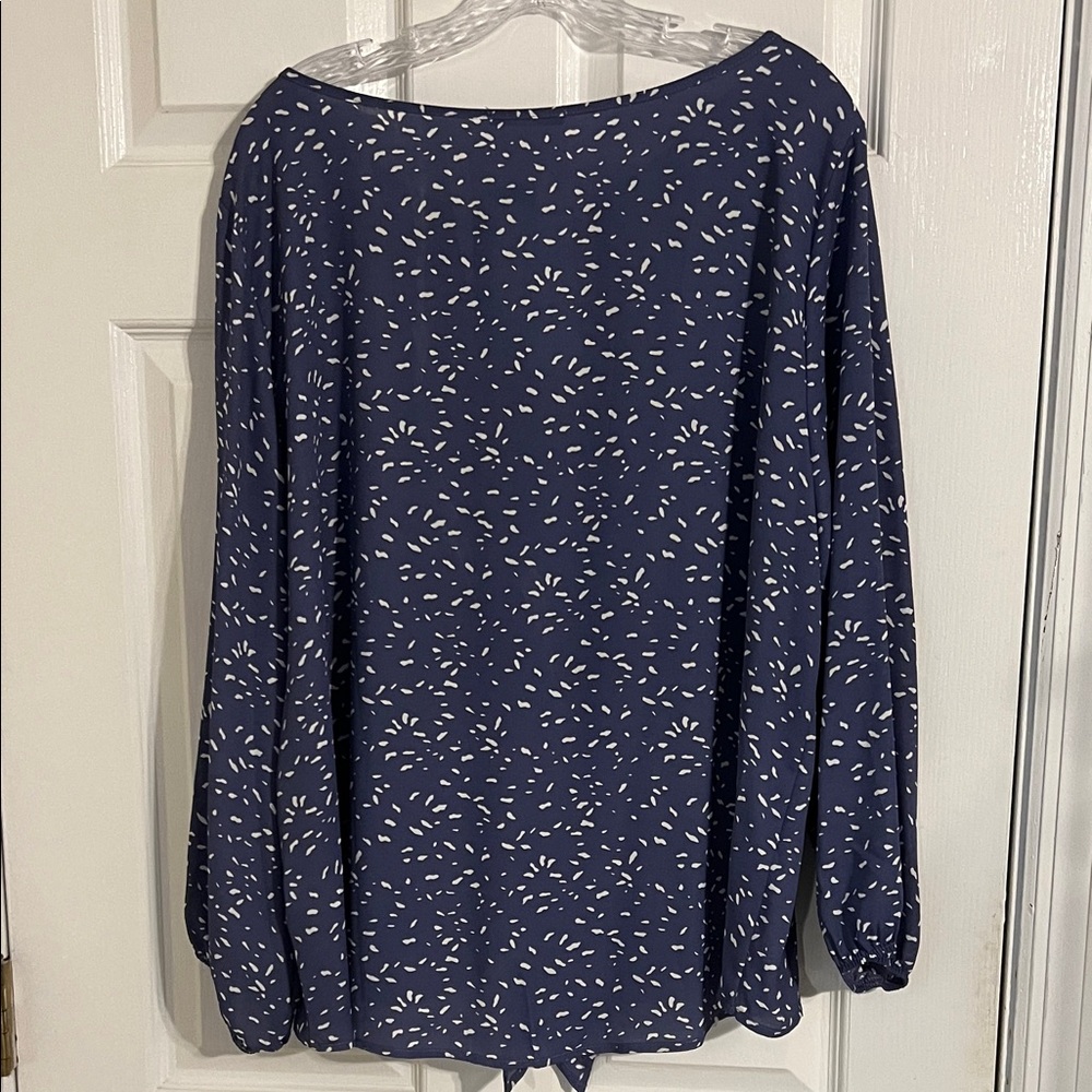 Chic Purple Patterned Blouse - Picture 2 of 2